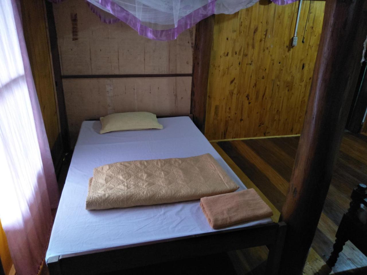 Ba Be Lake-Huyen Hao Homestay Екстер'єр фото